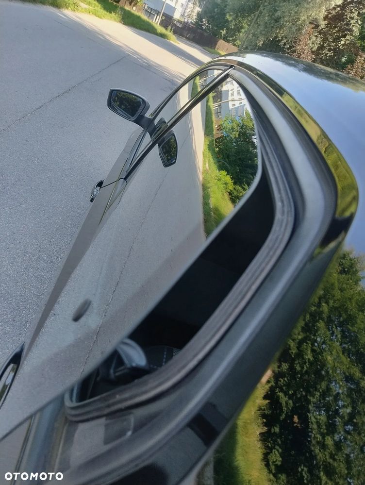 Volkswagen up! club - 12