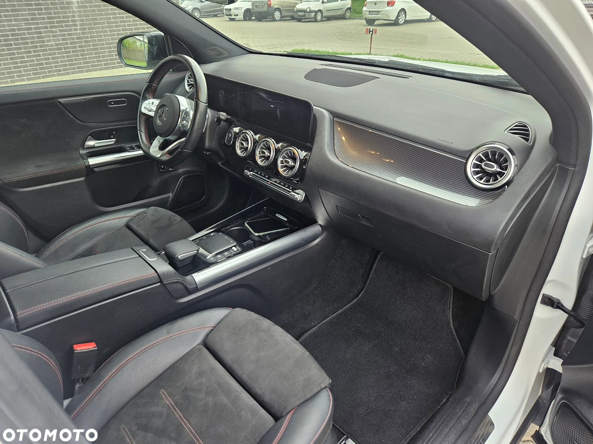Mercedes-Benz GLA 250 e 8G-DCT AMG Line - 20