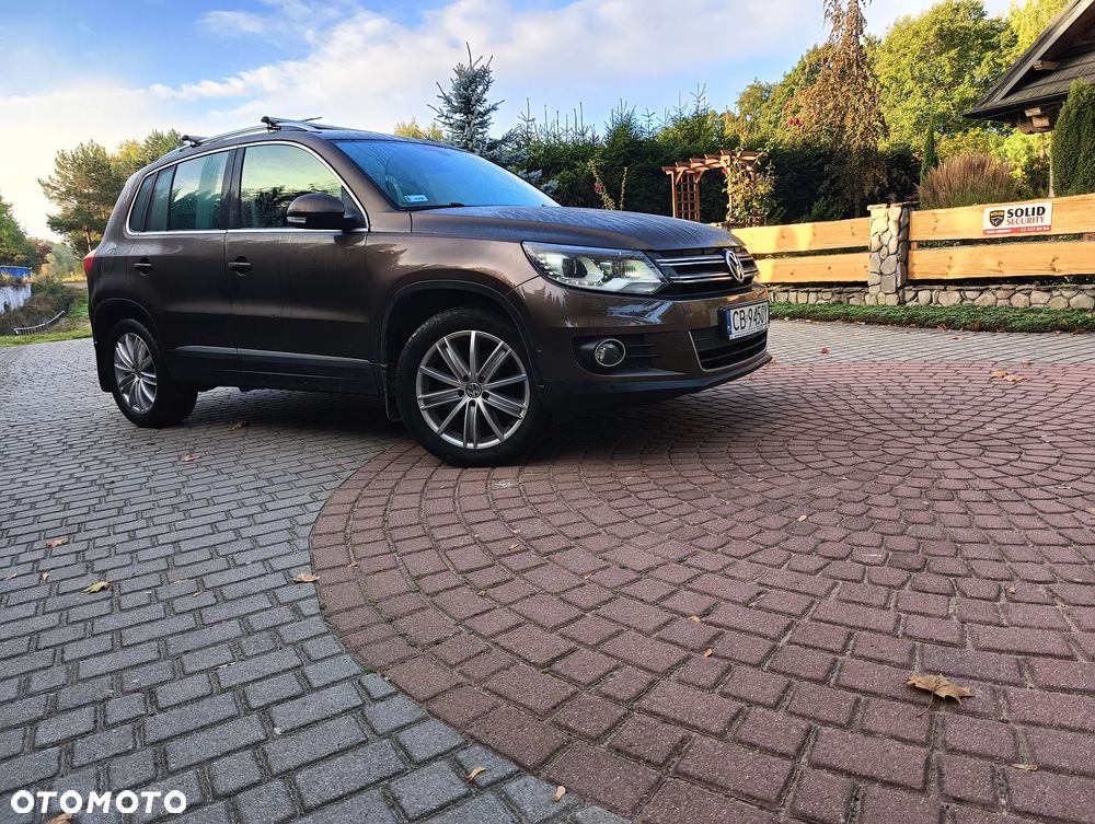 Volkswagen Tiguan - 1