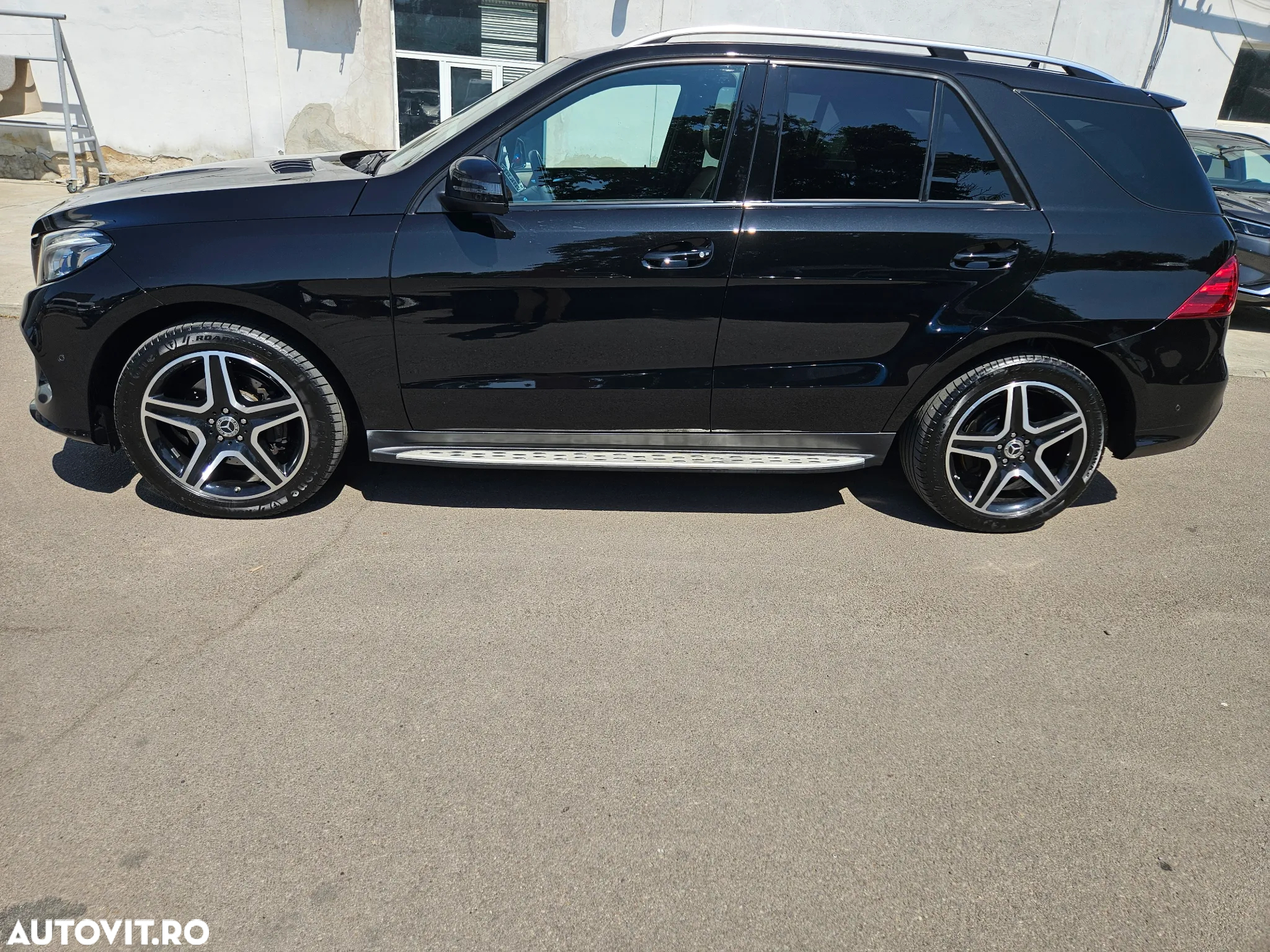 Mercedes-Benz GLE 350 d 4MATIC - 2