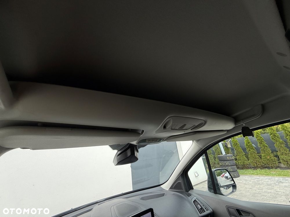 Ford Transit Connect - 24