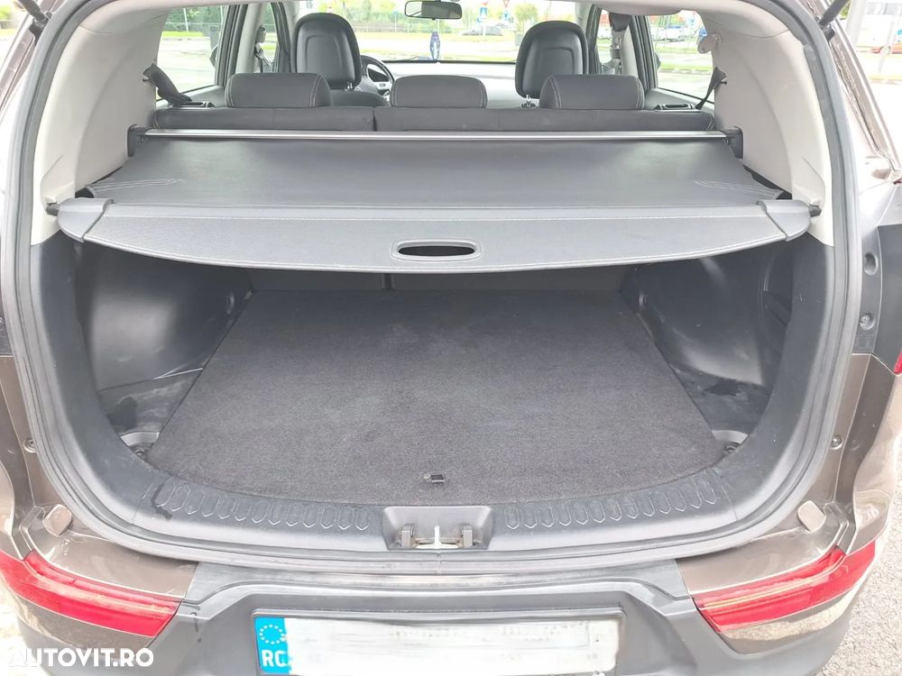 Kia Sportage 1.7 DSL MT 4x2 STYLE - 11