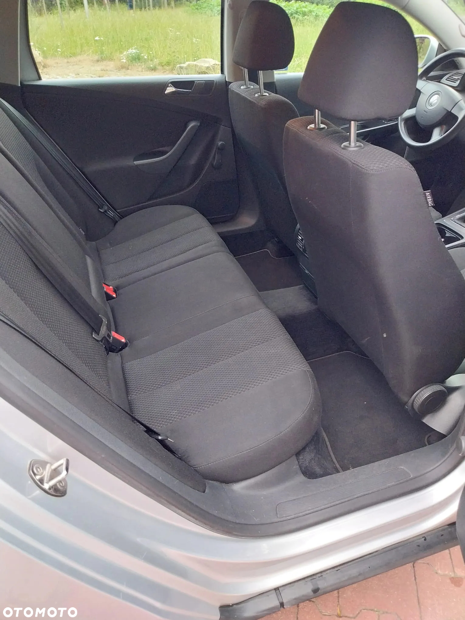 Volkswagen Passat 2.0 TDI Comfortline - 9