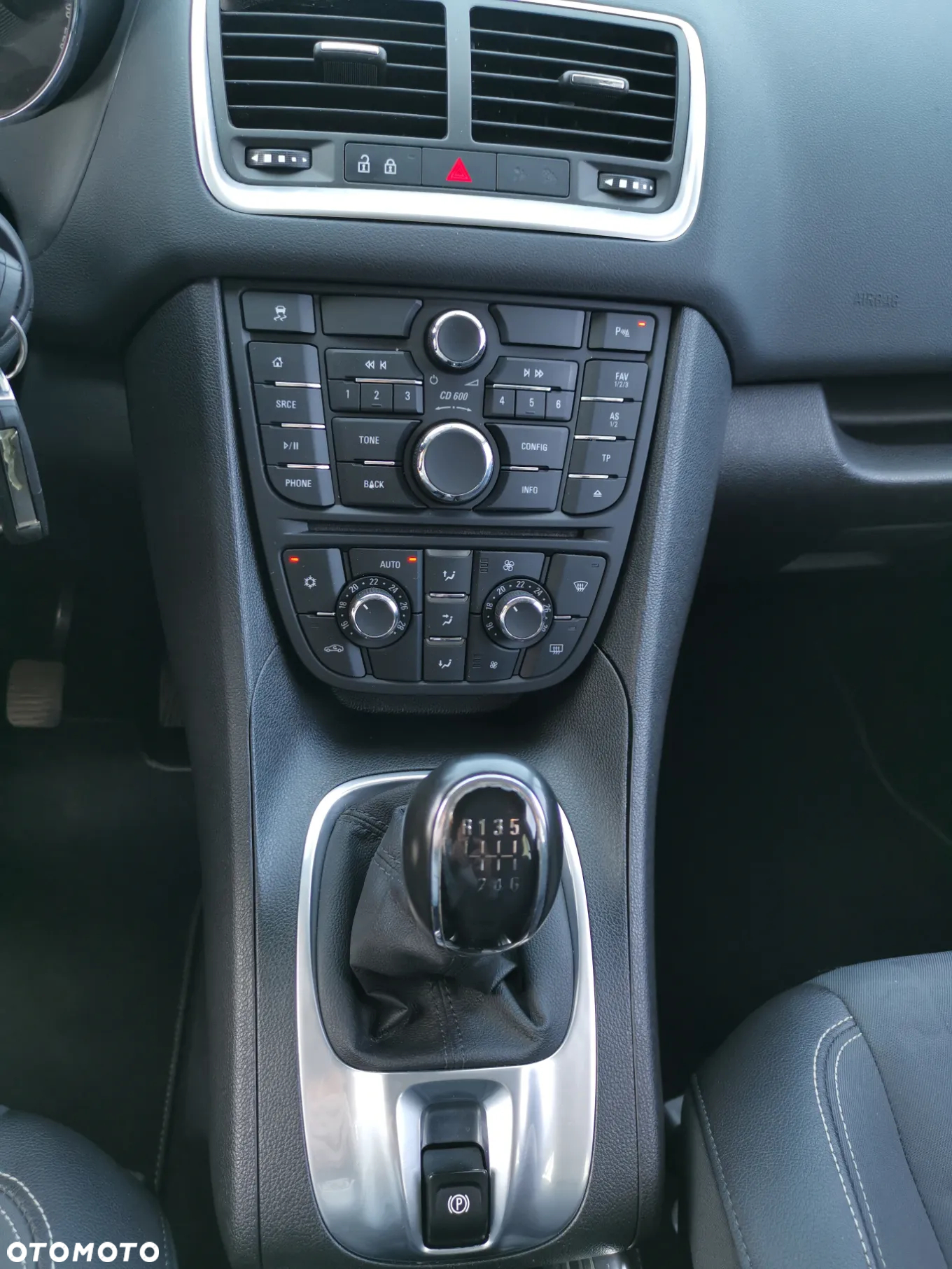 Opel Meriva 1.4 T Cosmo - 16