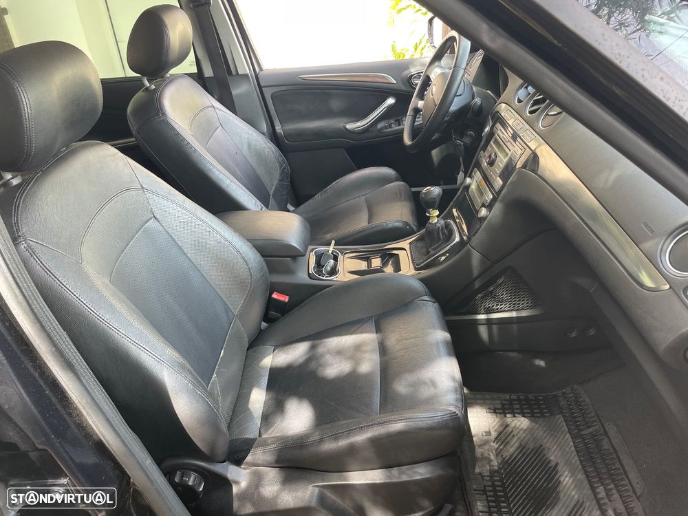 Ford S-Max 1.8 TDCi Titanium 7L - 30