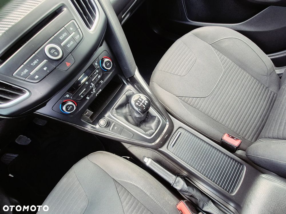 Ford Focus - 26