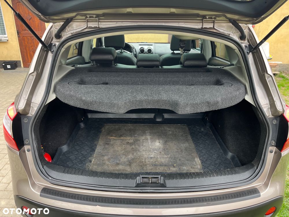 Nissan Qashqai 1.6 dCi 4 x 4 DPF Start/Stop 360 - 20