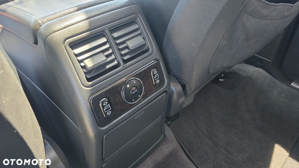 Mercedes-Benz ML - 12