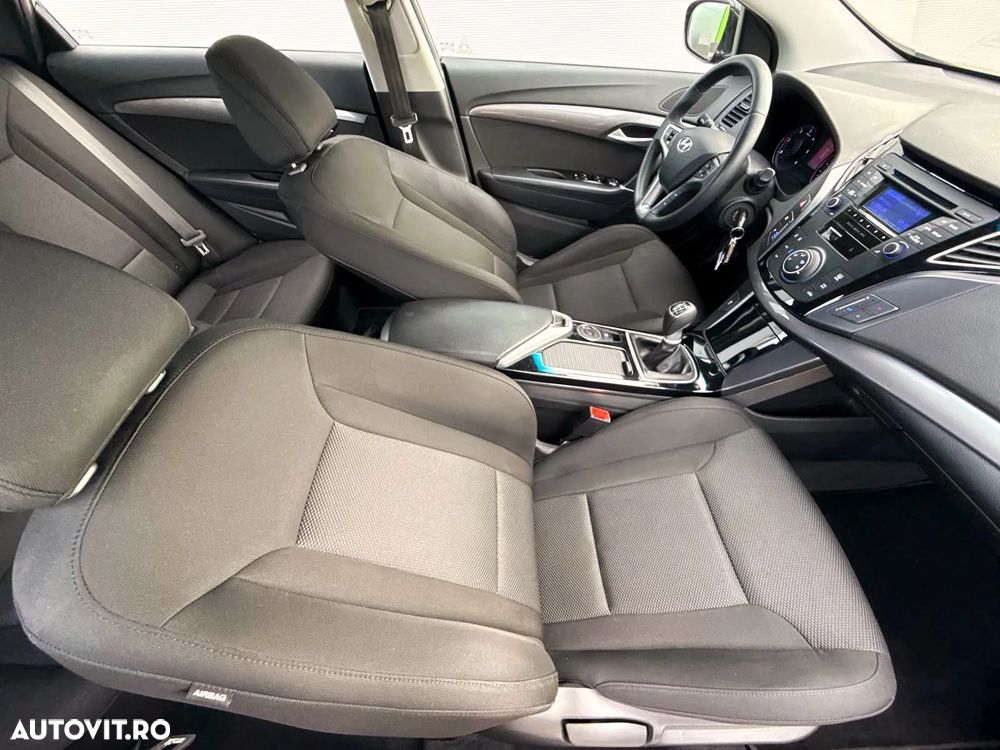 Hyundai i40 Kombi 1.7 CRDi Classic - 19