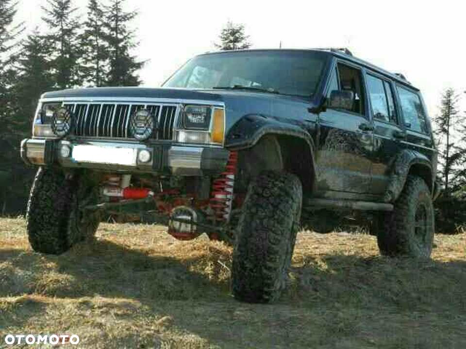 Jeep Cherokee - 3