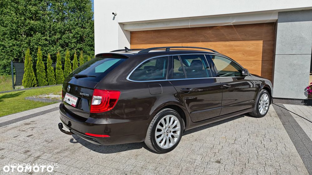 Skoda Superb 2.0 TDI Elegance DSG - 26