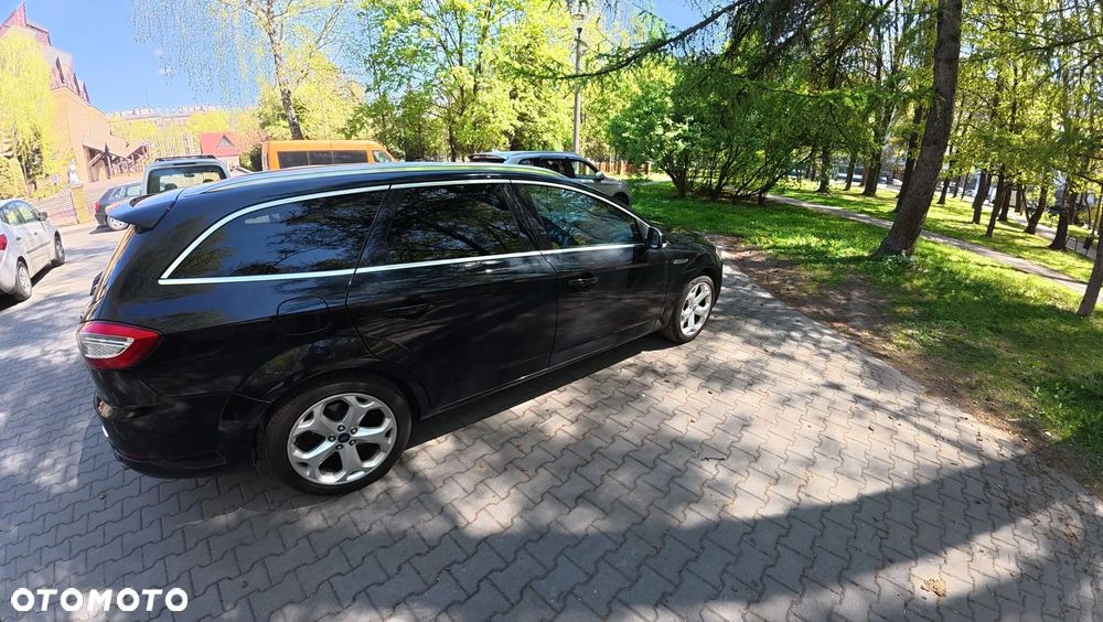 Ford Mondeo - 1