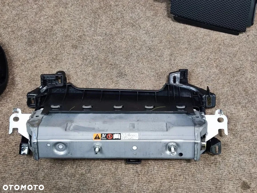 TOYOTA COROLLA E21 HB od 2022r LIFT Poduszki Powietrzne AirBag Deska Pasy - 13