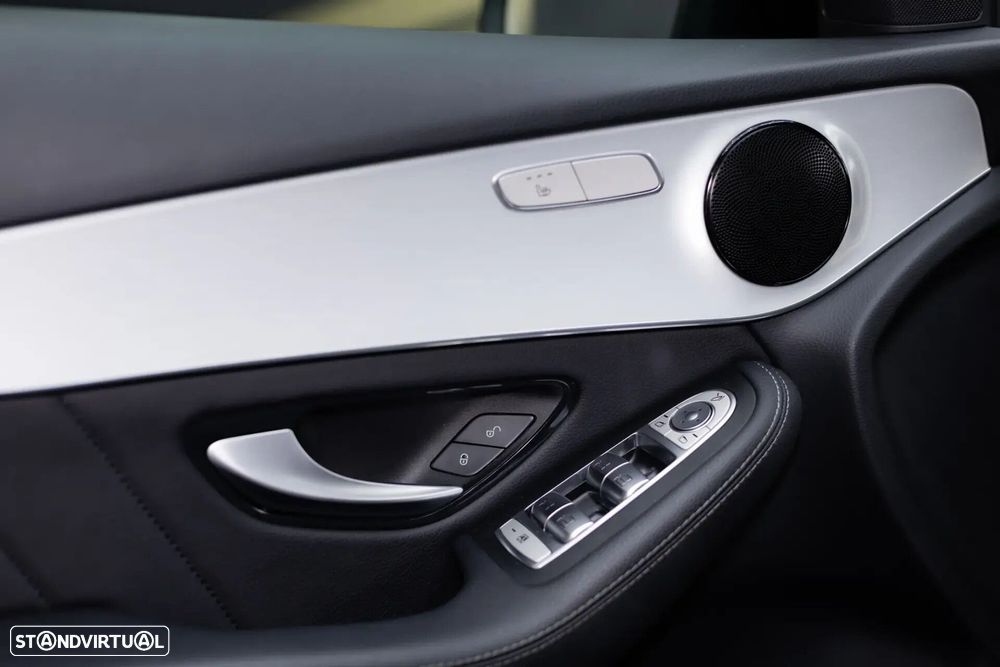 Mercedes-Benz GLC 300 de 4Matic - 32