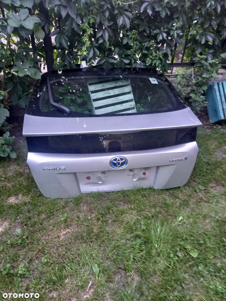 tylna klapa toyota prius IV - 1