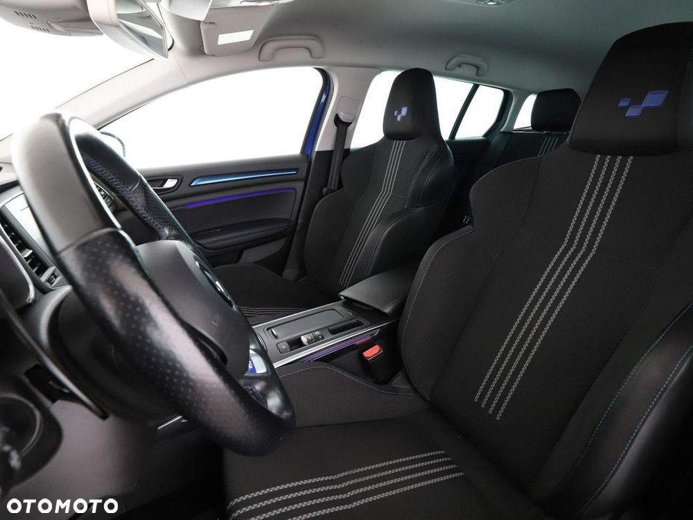 Renault Megane ENERGY TCe 205 EDC GT - 14