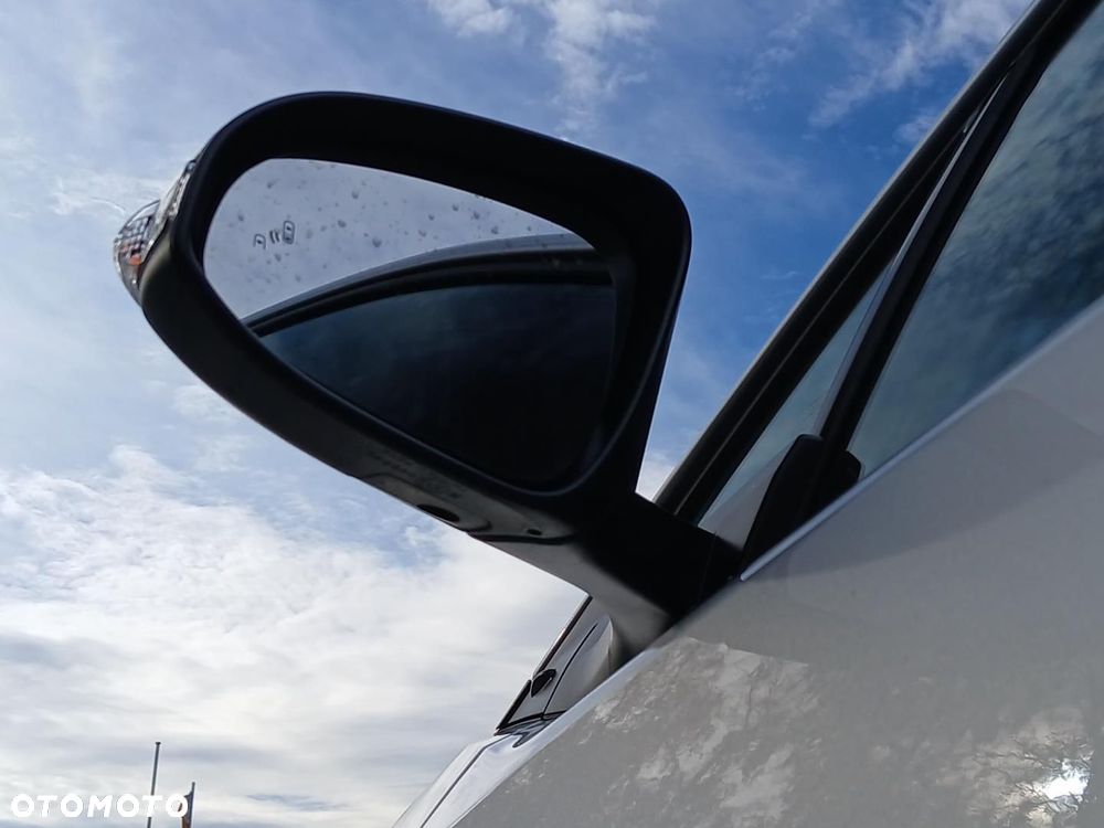 Toyota C-HR 2.0 Hybrid Executive - 21