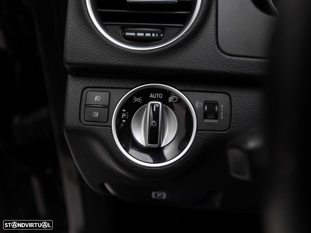 Mercedes-Benz C 200 - 13