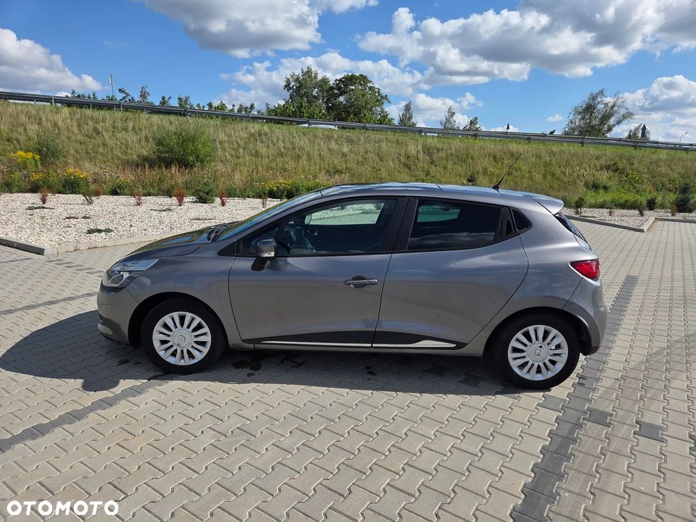 Renault Clio 1.2 16V 75 Business - 4