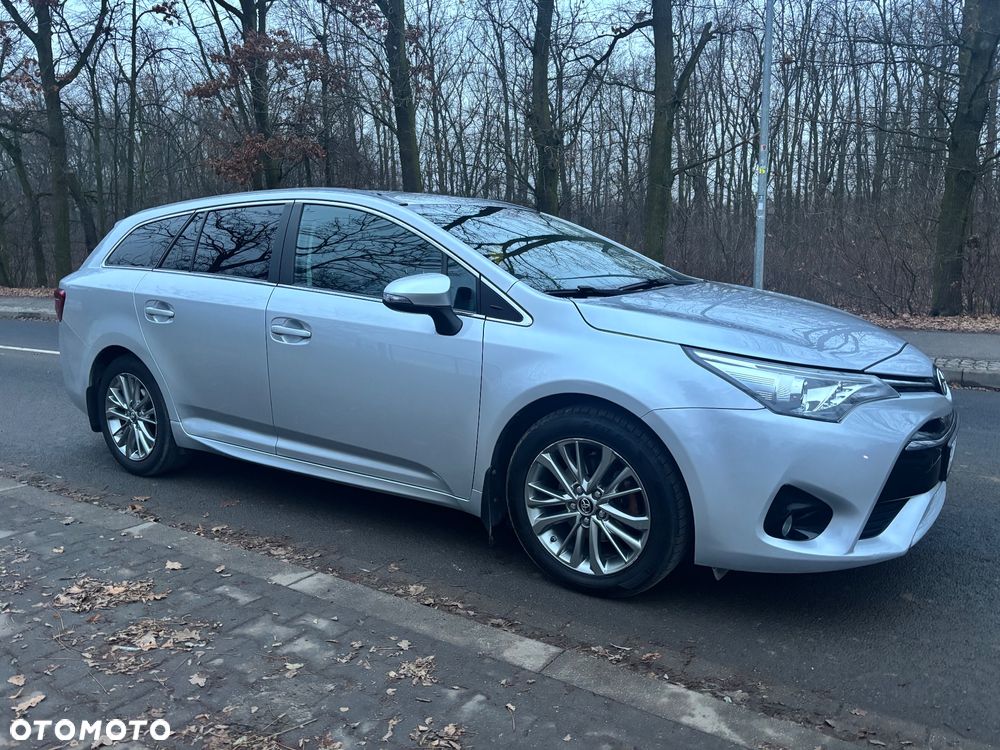 Toyota Avensis Touring Sports 1.8 Multidrive S Comfort - 9