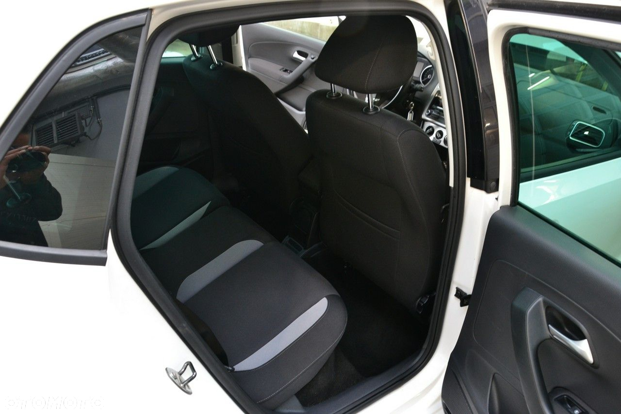 Volkswagen Polo - 18
