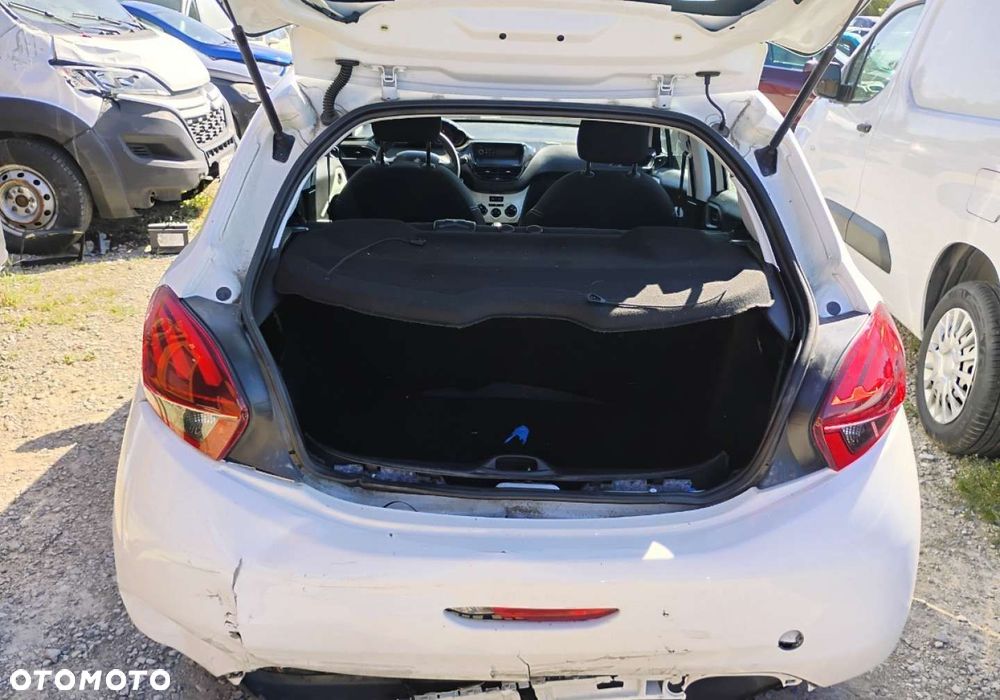 Peugeot 208 - 20