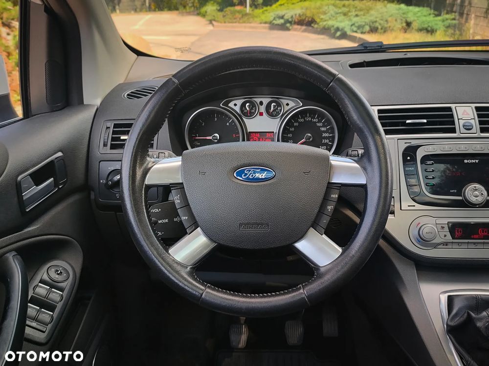 Ford Kuga 2.0 TDCi Titanium - 16