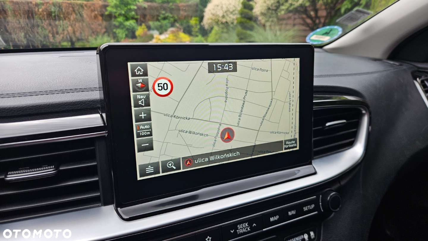 Kia Ceed - 26