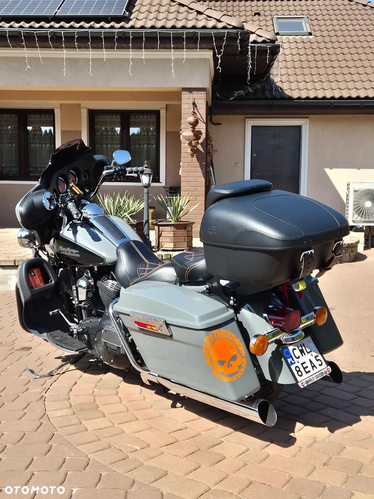 Harley-Davidson FLHT Electra Glide Standard - 14