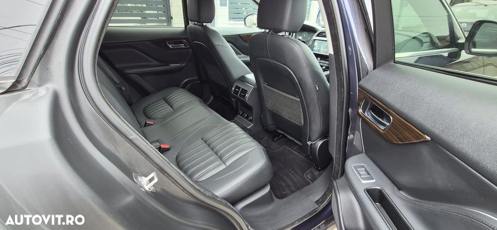 Jaguar F-Pace 20d AWD Portfolio - 4