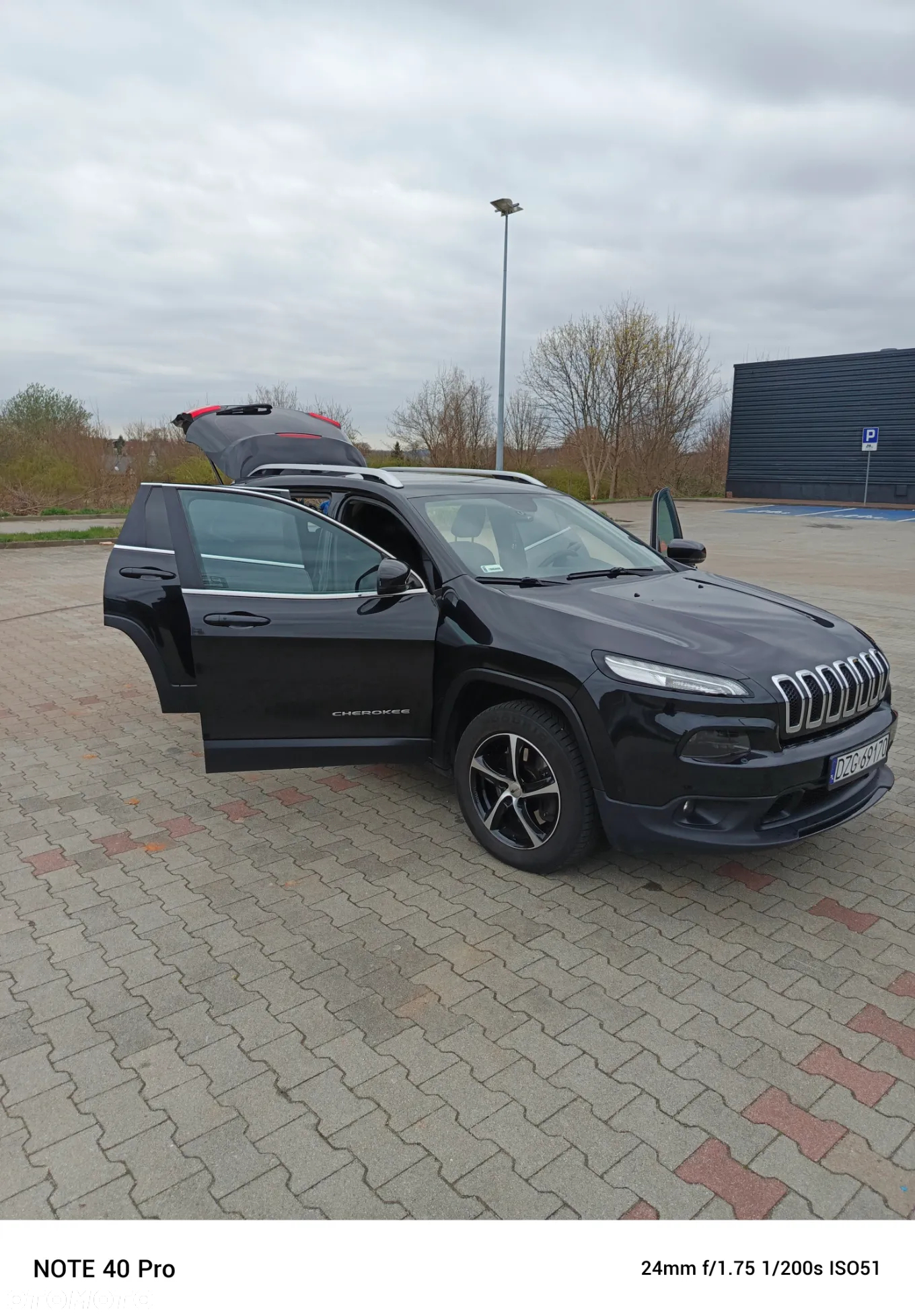 Jeep Cherokee 2.0 MJD Active Drive I Longitude - 15