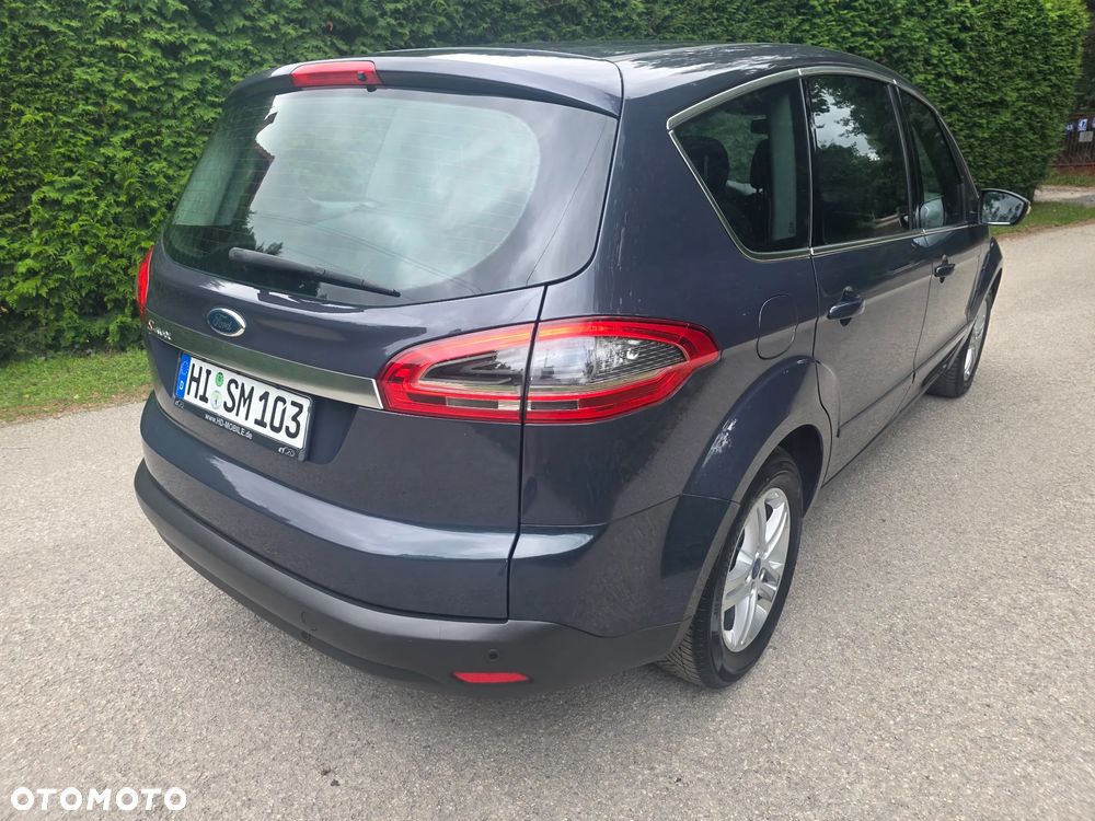 Ford S-Max - 8