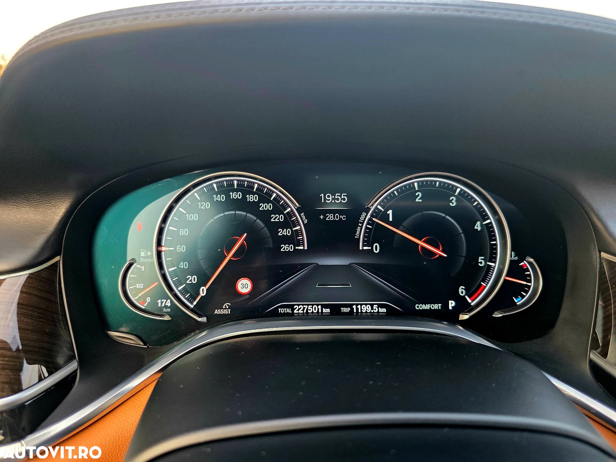 BMW Seria 7 740d xDrive - 24