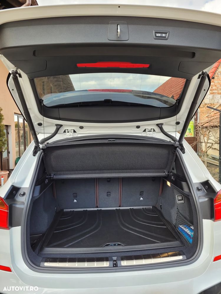 BMW X1 xDrive20d AT - 10