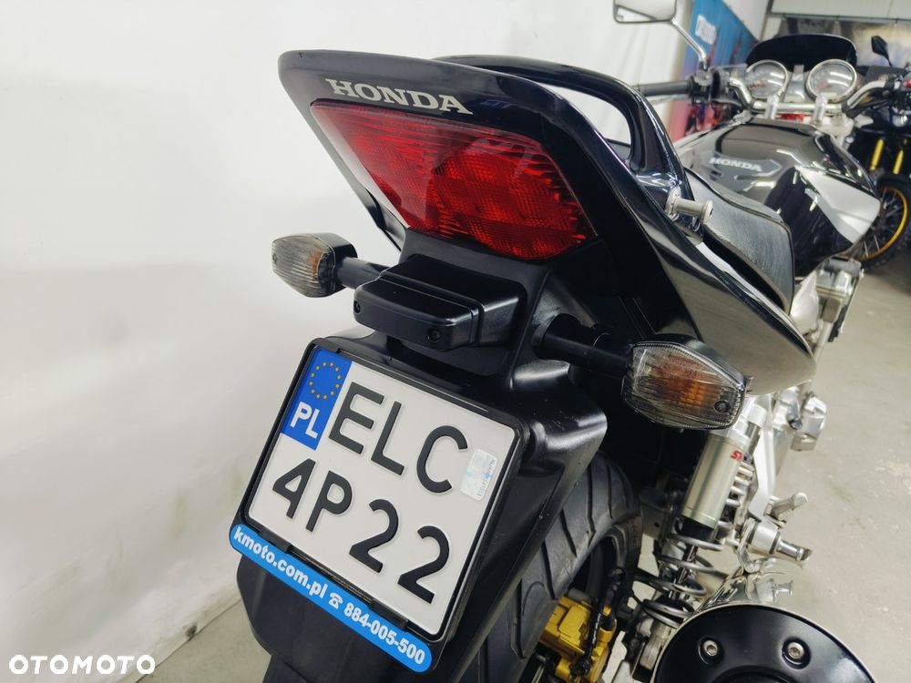 Honda CB - 12