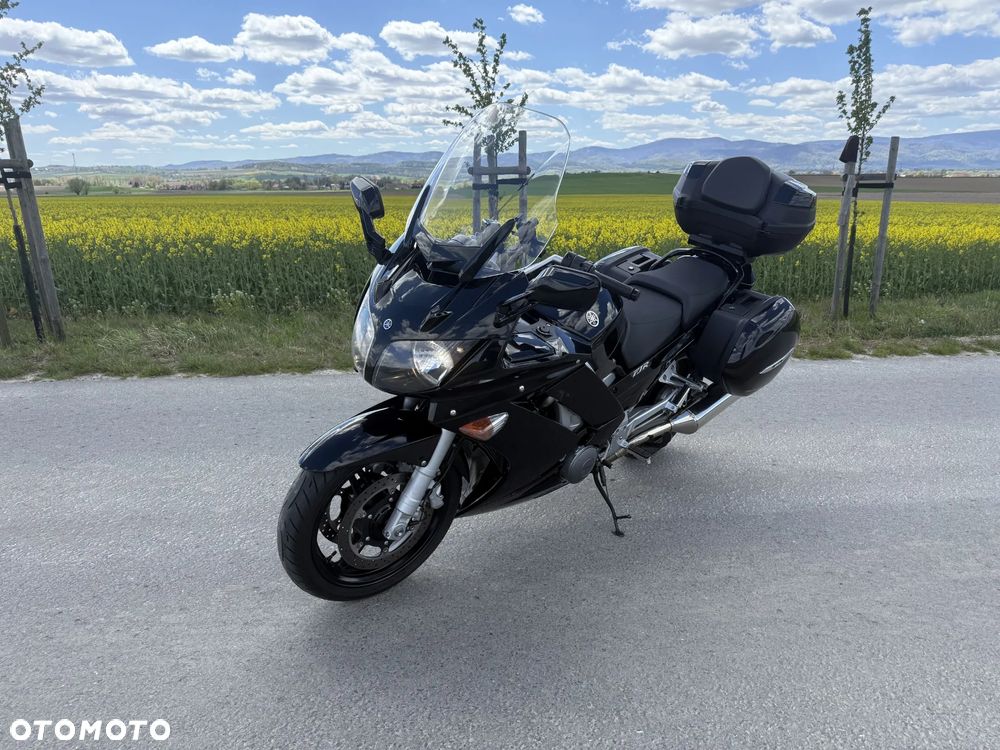 Yamaha FJR - 2