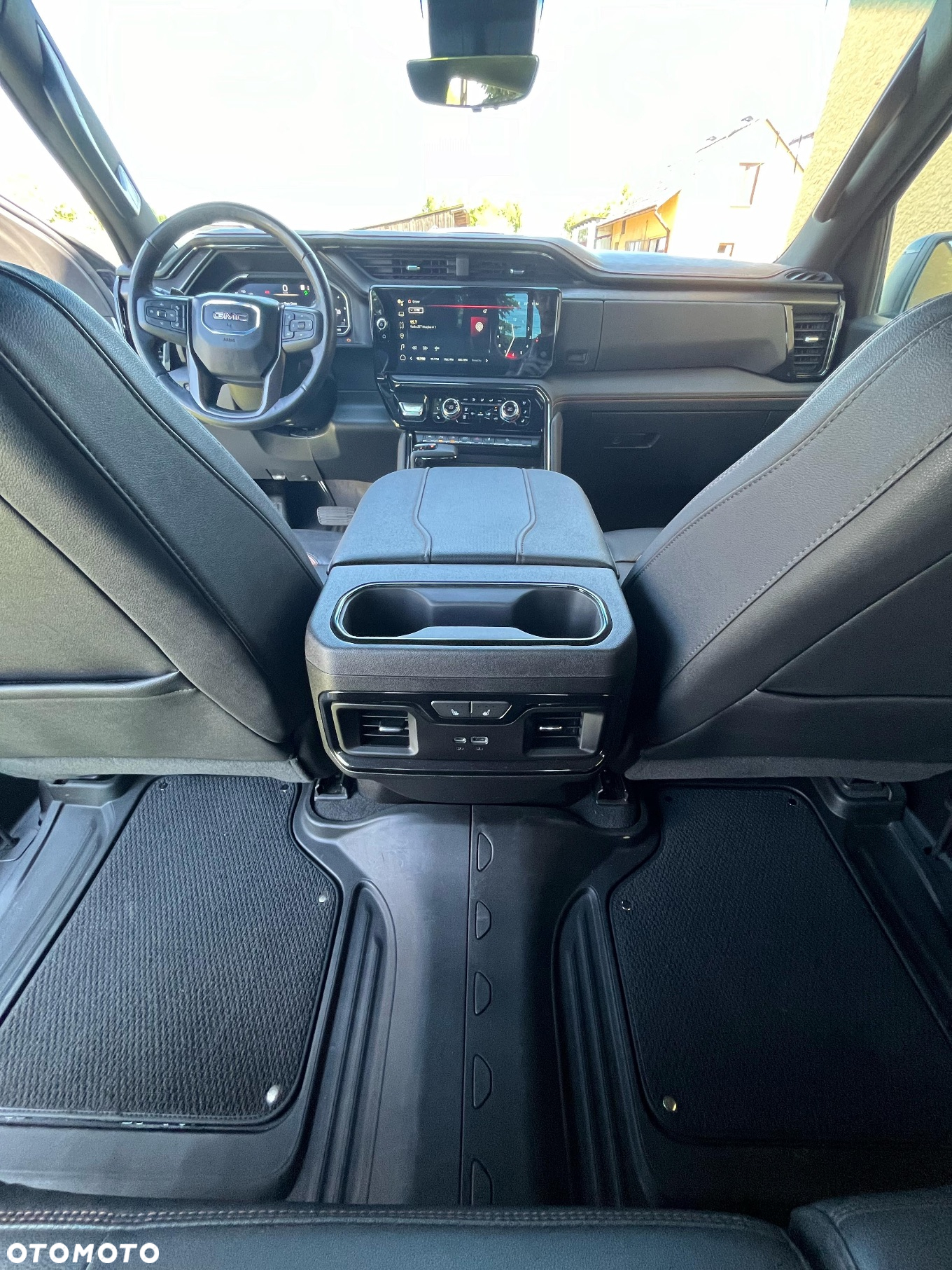 GMC Sierra - 25
