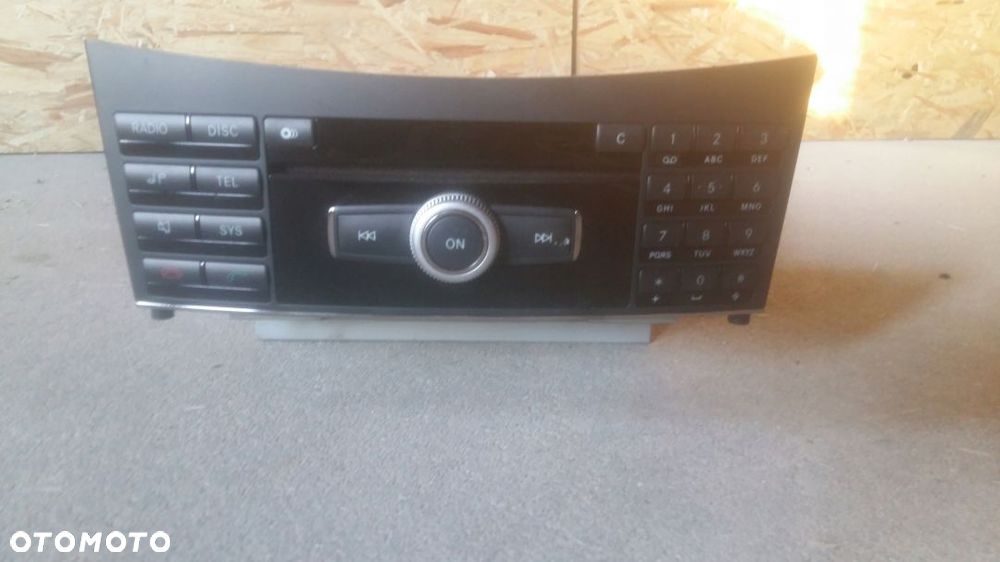 RADIO CD ODTWARZACZ MERCEDES E KL W212 A2129064500 - 1
