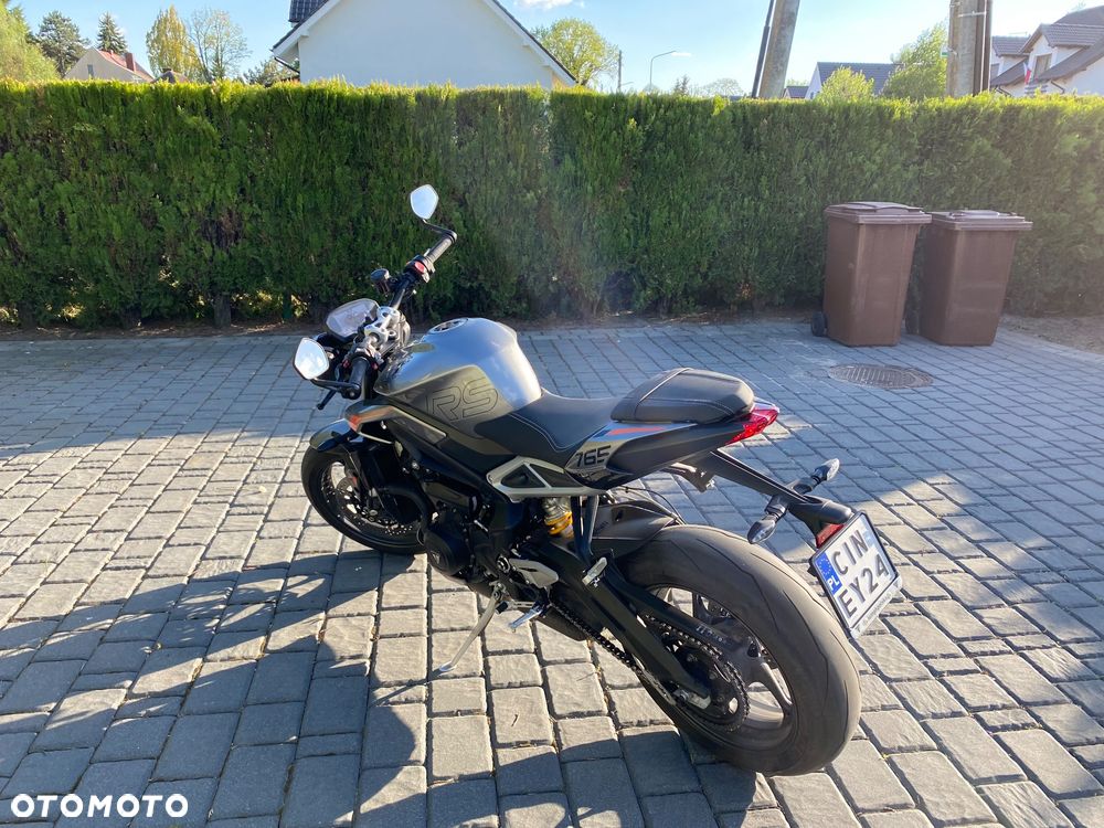 Triumph Street Triple - 7