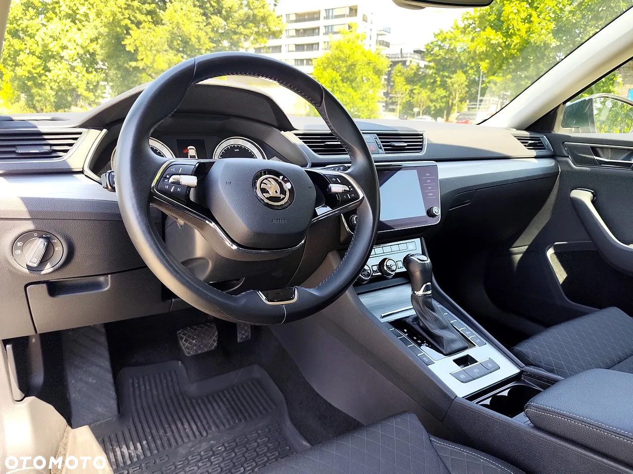 Skoda Superb 2.0 TDI SCR Style DSG - 12