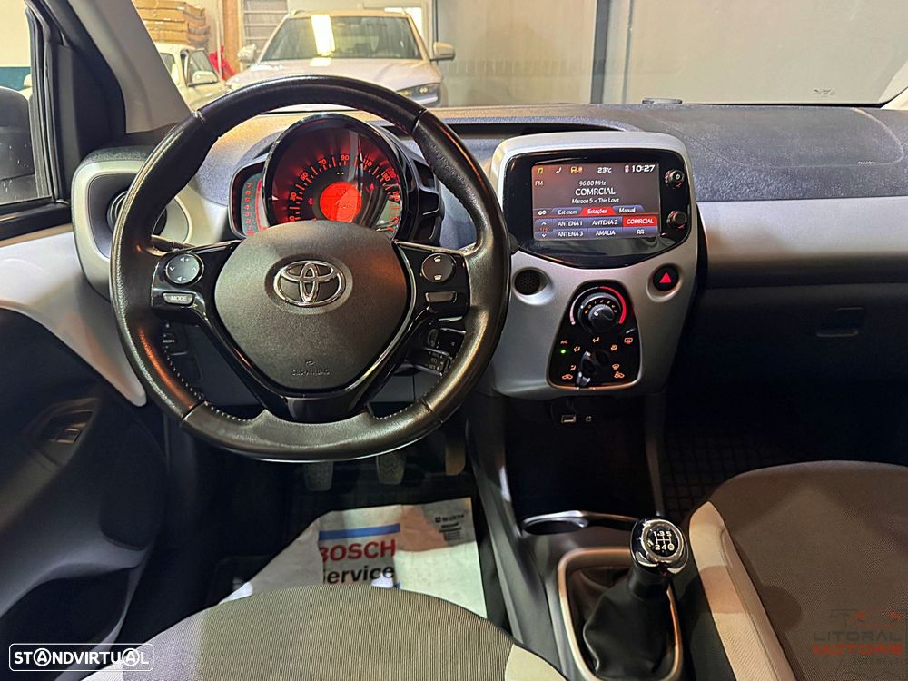 Toyota Aygo 1.0 X-Play Plus - 20