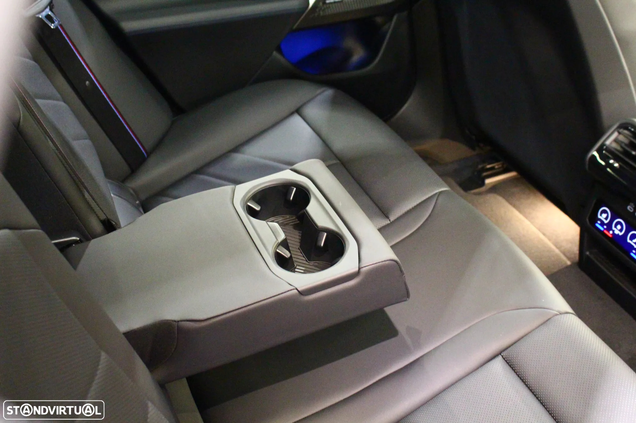 BMW i5 eDrive40 Pack Desportivo M Pro - 25