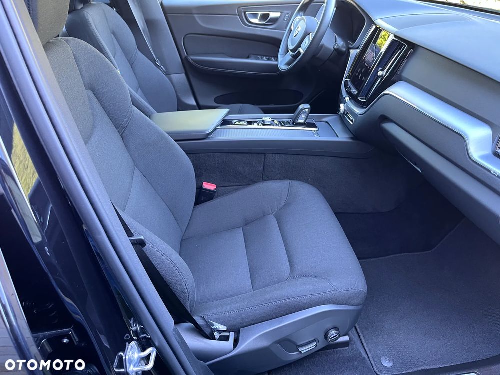 Volvo XC 60 T6 AWD Recharge Geartronic Inscription Expression - 23