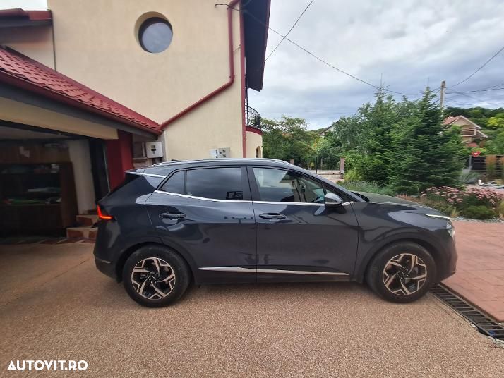 Kia Sportage 1.6 T-GDI MHEV 6MT 4x2 Urban - 3