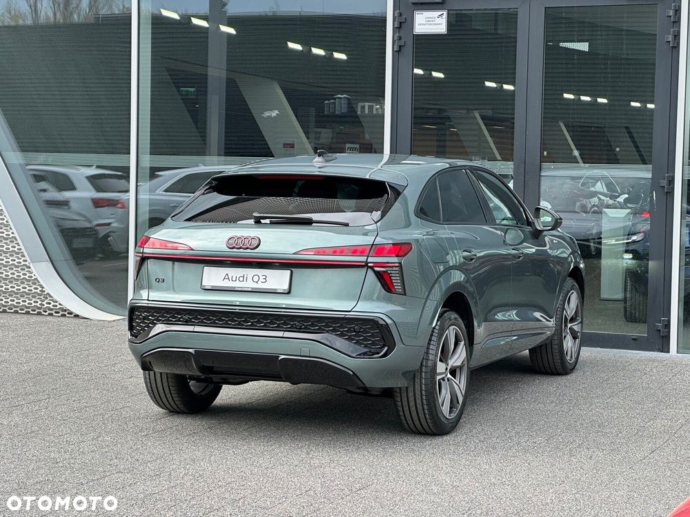 Audi Q3 Sportback - 6