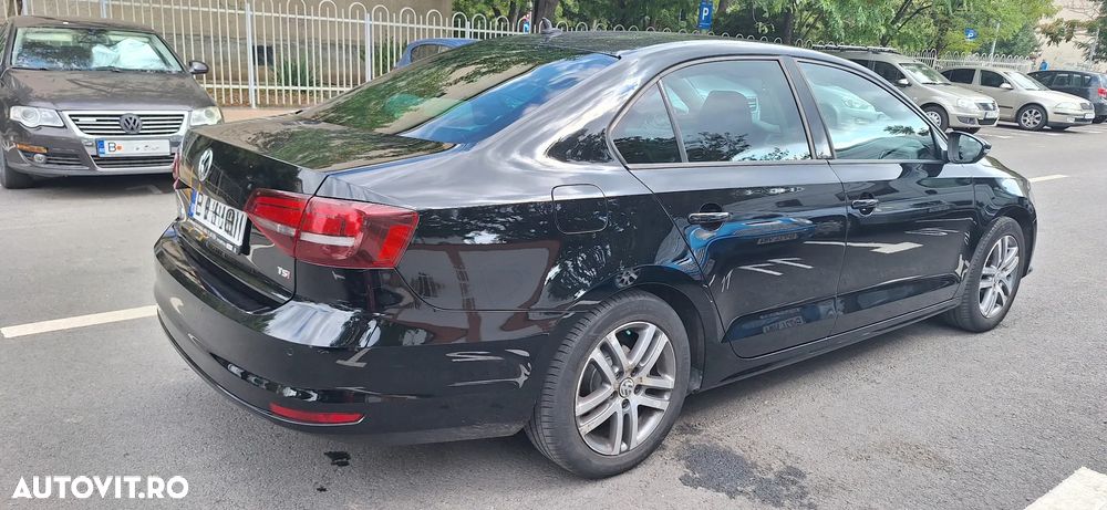 Volkswagen Jetta 1.2 TSI Comfortline - 6