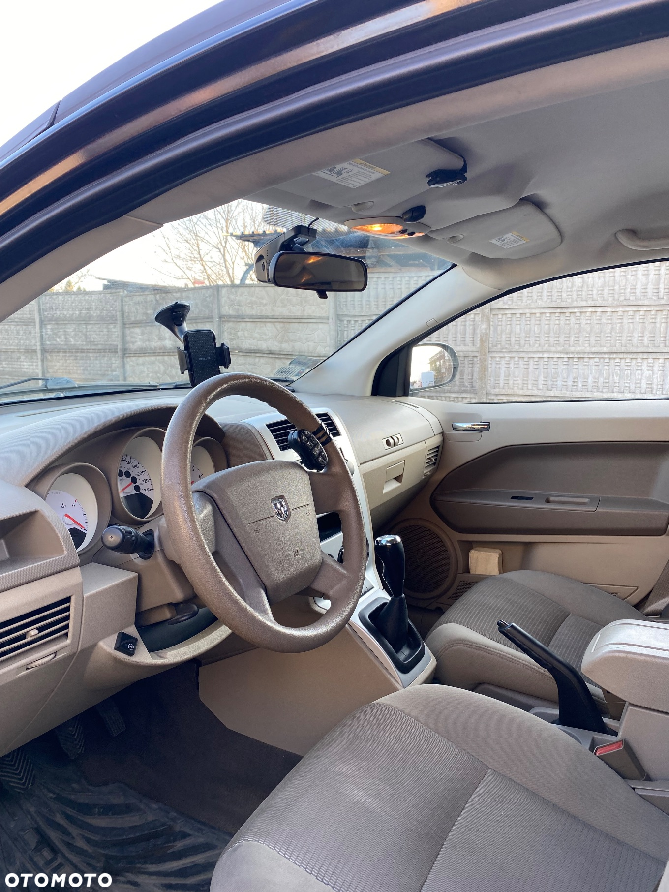 Dodge Caliber - 23