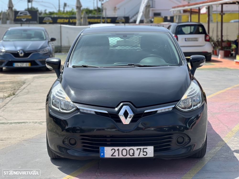 Renault Clio - 7