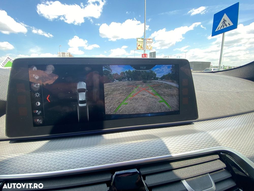 BMW Seria 5 530i xDrive Aut. M Sport Edition - 12