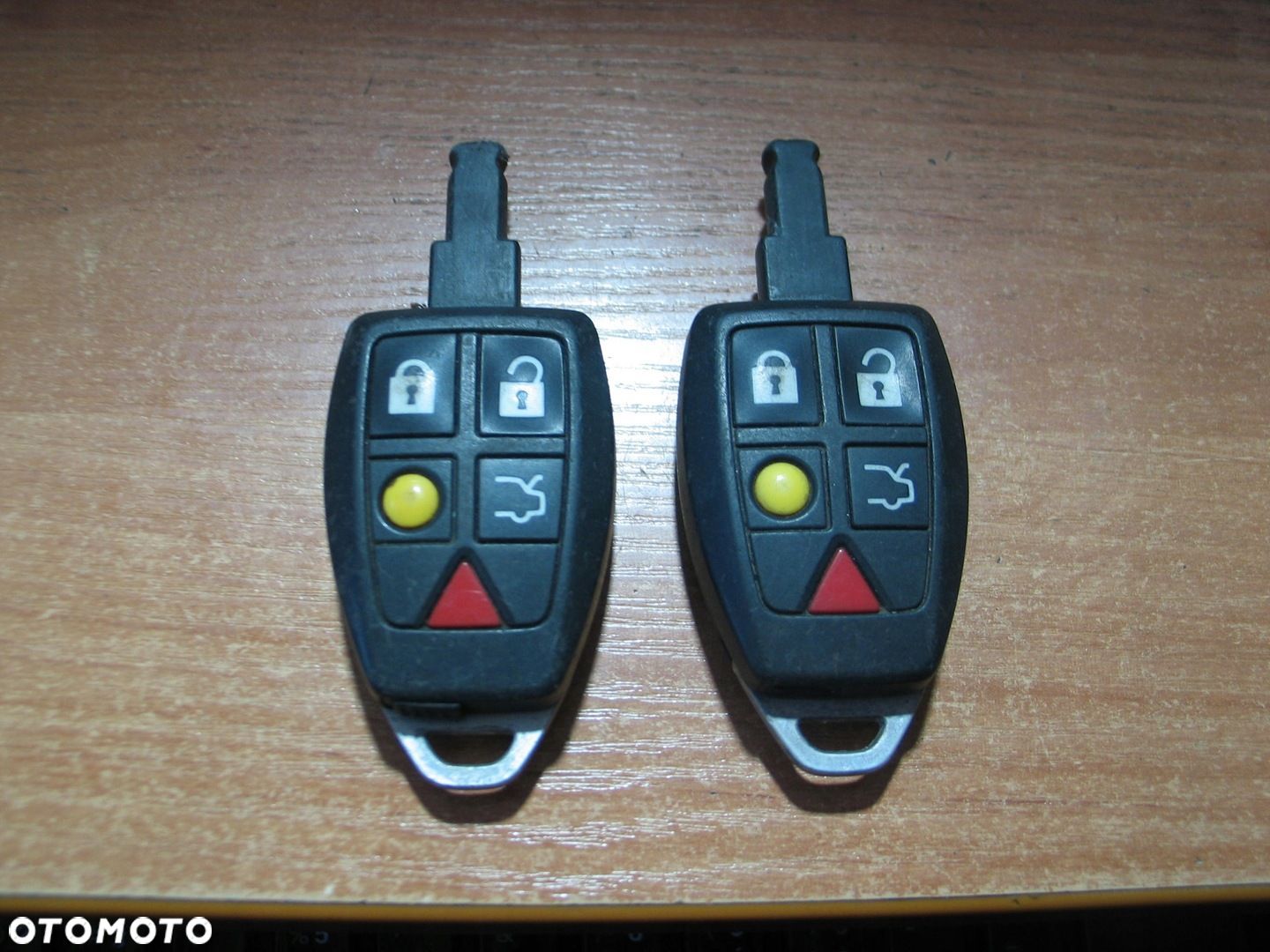kluczyk pilot obudowa volvo C30 S40 V50 V70 delphi 30772189 - 1